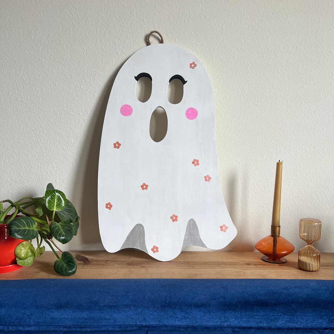 Crafting Basics: Painted Wood Halloween Decor with @ProbablySketch